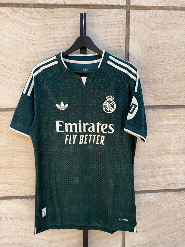 کیت دوم رئال مادرید 2026/2027 ورژن پلیری